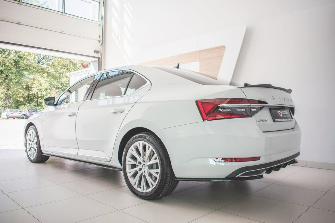 Skoda Superb Facelift - Seitenschweller