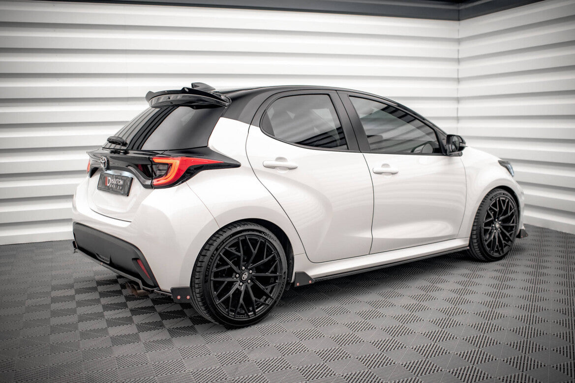 Toyota Yaris - Seitenschweller V.1 + Flaps